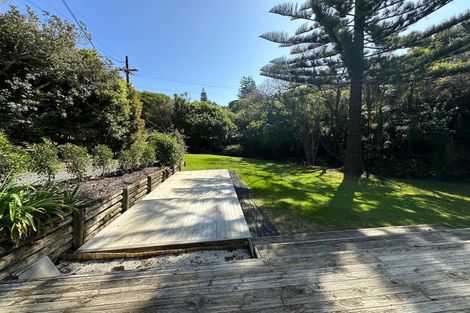 Photo of property in 9 Cotterell Street, Leigh, 0985