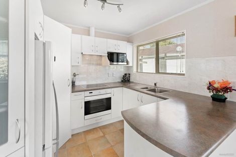 Photo of property in 7a Butley Drive, Farm Cove, Auckland, 2012