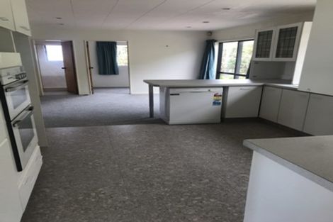 Photo of property in 17 Shastri Terrace, Khandallah, Wellington, 6035