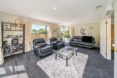 Photo of property in 31a Emerald Hill Drive, Birchville, Upper Hutt, 5018