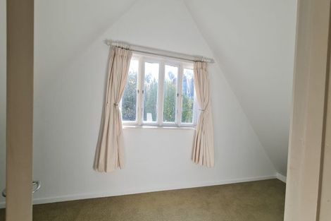 Photo of property in 11 Shortland Place, Havelock North, 4130