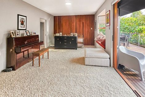 Photo of property in 111 Thompson Road, Bluff Hill, Napier, 4110