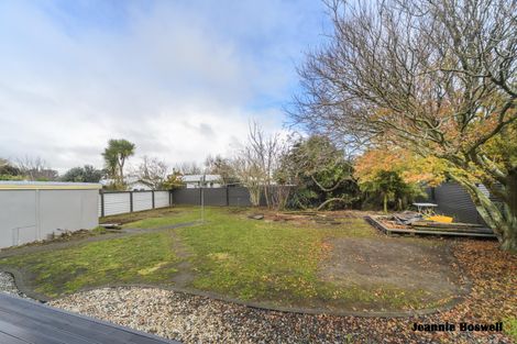 Photo of property in 40 Ruamahanga Crescent, Terrace End, Palmerston North, 4410