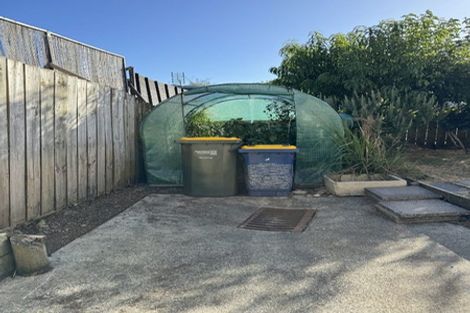 Photo of property in 59h Astley Avenue, New Lynn, Auckland, 0600