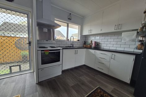 Photo of property in 2/9 Whitley Avenue, Ebdentown, Upper Hutt, 5018