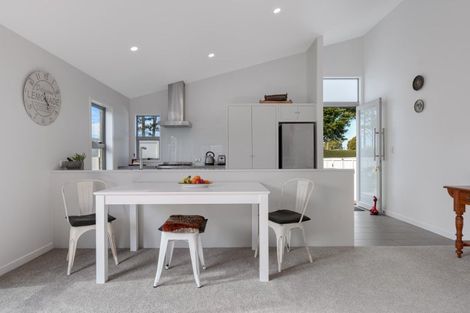 Photo of property in 9 Alice Lane, Papamoa Beach, Papamoa, 3118