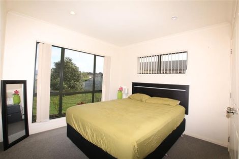 Photo of property in 86 Redcastle Drive, East Tamaki, Auckland, 2013