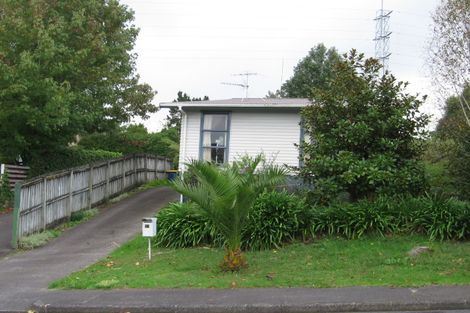 Photo of property in 31 Vina Place, Massey, Auckland, 0614