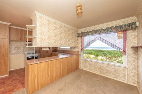 Photo of property in 93 Karaka Street, Castlecliff, Whanganui, 4501