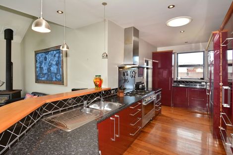 Photo of property in 85 Hargest Crescent, Saint Clair, Dunedin, 9012