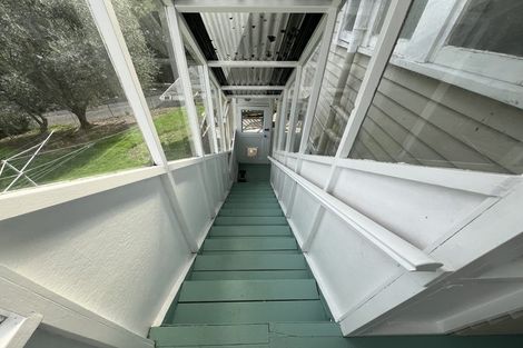 Photo of property in 13 Hellyers Street, Birkdale, Auckland, 0626