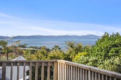 Photo of property in 13 Colmar Road, Mellons Bay, Auckland, 2014