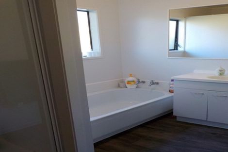 Photo of property in 1/41 Glencoe Road, Browns Bay, Auckland, 0630