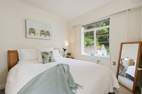 Photo of property in Wharenui Apartments, 274 Oriental Parade, Oriental Bay, Wellington, 6011