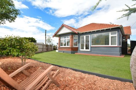 Photo of property in 85 Hargest Crescent, Saint Clair, Dunedin, 9012