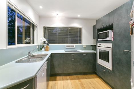 Photo of property in 2/74 Braemar Road, Castor Bay, Auckland, 0620