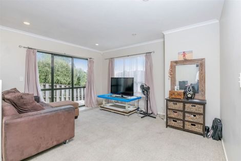 Photo of property in 189 Waimumu Road, Massey, Auckland, 0614