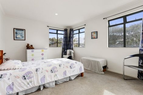 Photo of property in 39 Regency Park Drive, Gulf Harbour, Whangaparaoa, 0930