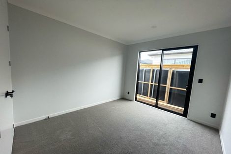 Photo of property in 31 Cara Avenue, Kumeu, 0810