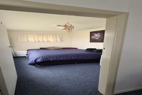 Photo of property in 28 Gibbons Street, Upper Hutt Central, Upper Hutt, 5018