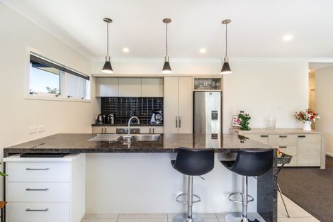 Photo of property in 1 Pukaki Place, Poraiti, Napier, 4112