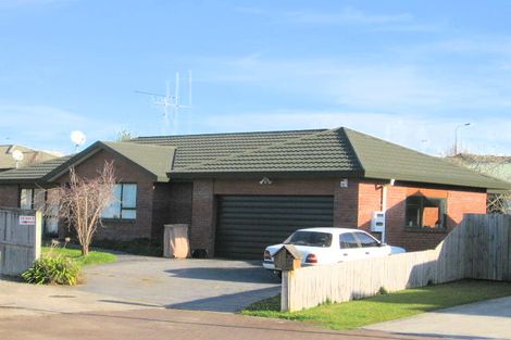 Photo of property in 12 Caulfield Place, Nawton, Hamilton, 3200