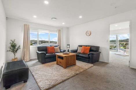 Photo of property in 94 Pohutukawa Parade, Riverhead, 0820
