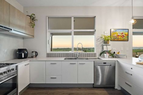 Photo of property in 25 Medhurst Road, Bombay, 2675