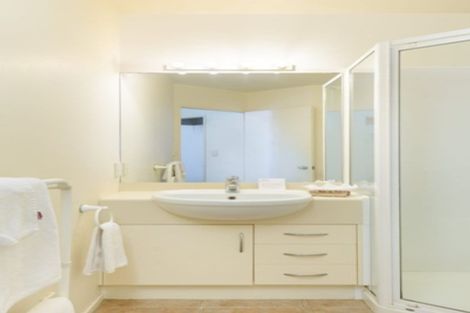 Photo of property in 41/3 Maunganui Road, Mount Maunganui, 3116