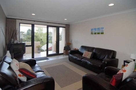 Photo of property in 3/5 Monte Cassino Place, Birkdale, Auckland, 0626