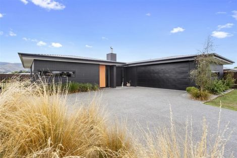 Photo of property in 12 Ruru Place, Oxford, 7430