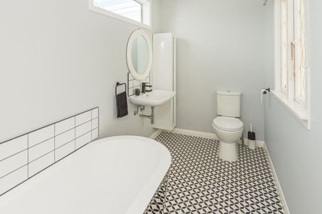 Photo of property in 13 Mason Terrace, Gonville, Whanganui, 4501