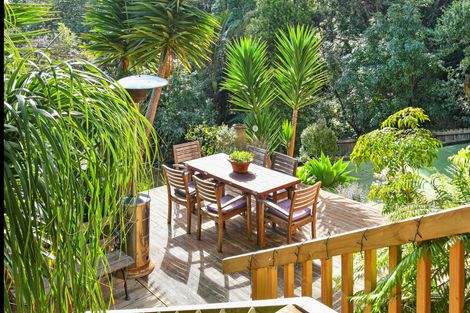 Photo of property in 18 Gibbs Crescent, Red Hill, Papakura, 2110