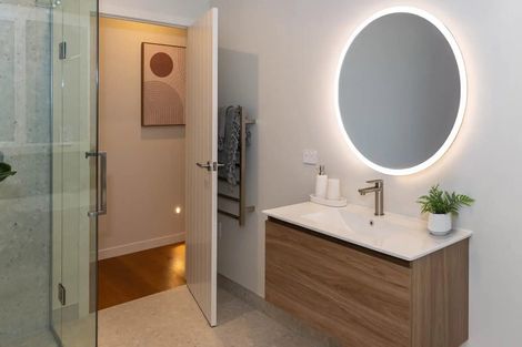 Photo of property in 38 Metoriti Crescent, Karaka, 2124