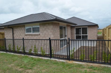 Photo of property in 16 Naeo Close, Papamoa Beach, Papamoa, 3118