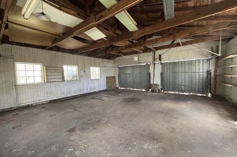 Photo of property in 109 Karaka Street, Castlecliff, Whanganui, 4501