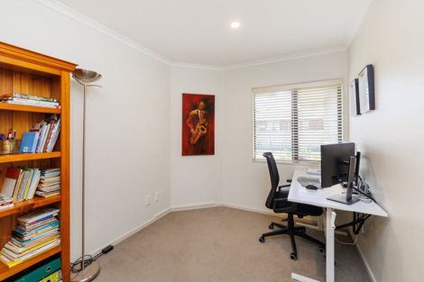 Photo of property in 2 Buttonwood Court, Milson, Palmerston North, 4414
