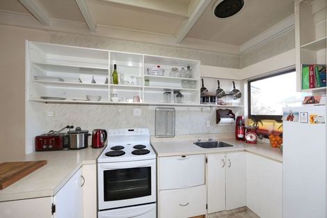 Photo of property in 2/807 Avenue Road East, Parkvale, Hastings, 4122