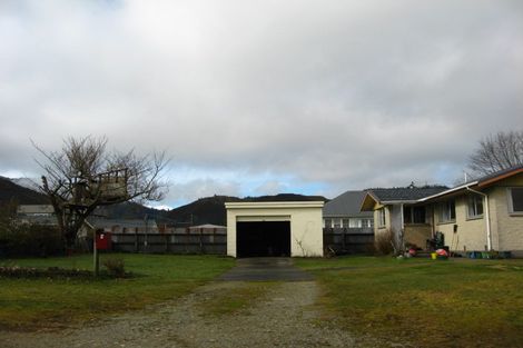 Photo of property in 5 Brennan Street, Reefton, 7830