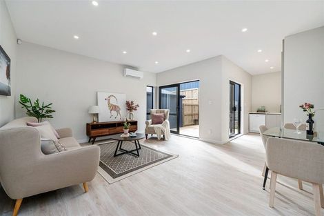 Photo of property in 16 Morus Road, Massey, Auckland, 0614