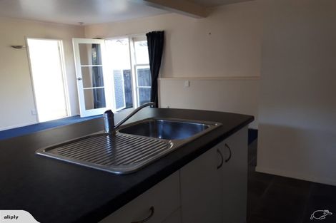 Photo of property in 17 Houston Place, Bayview, Auckland, 0629