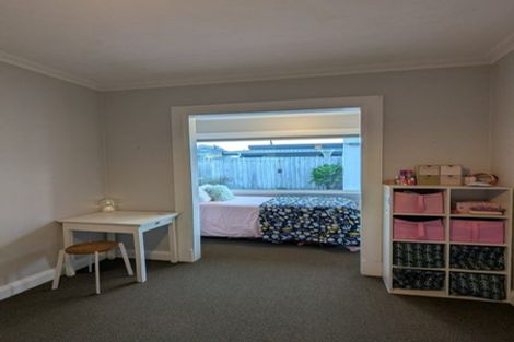 Photo of property in 80a Lyall Parade, Lyall Bay, Wellington, 6022