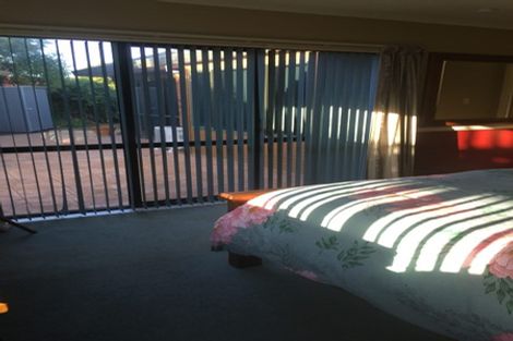 Photo of property in 11 Takahe Drive, Paraparaumu Beach, Paraparaumu, 5032