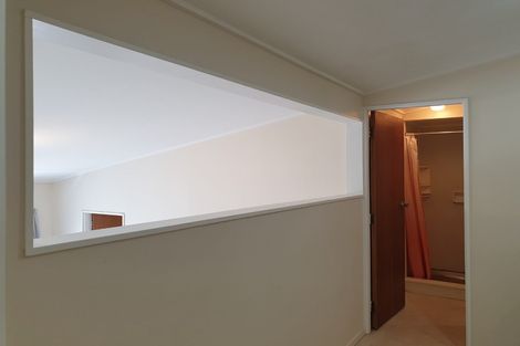 Photo of property in 2/7 Raroa Road, Kelburn, Wellington, 6012