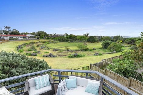Photo of property in 37 Pigeon Mountain Road, Half Moon Bay, Auckland, 2012