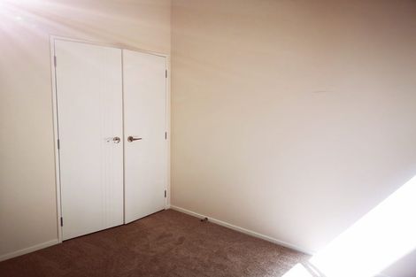 Photo of property in 4 Wyon Way, Flat Bush, Auckland, 2016