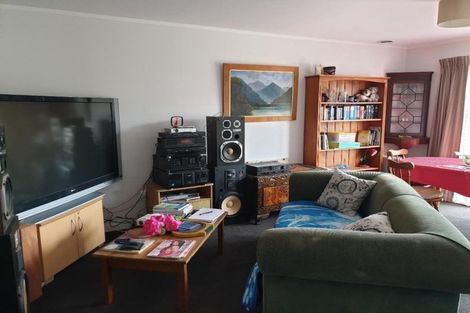 Photo of property in 11b Whanake Street, Titahi Bay, Porirua, 5022