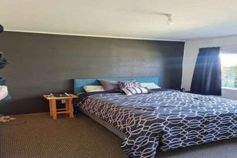 Photo of property in 90 Bill Hercock Street, Pirimai, Napier, 4112