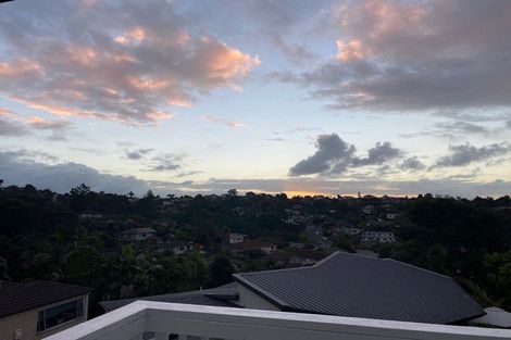 Photo of property in 147a Browns Bay Road, Browns Bay, Auckland, 0630