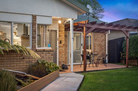 Photo of property in 8 Jelicich Court, Henderson, Auckland, 0612